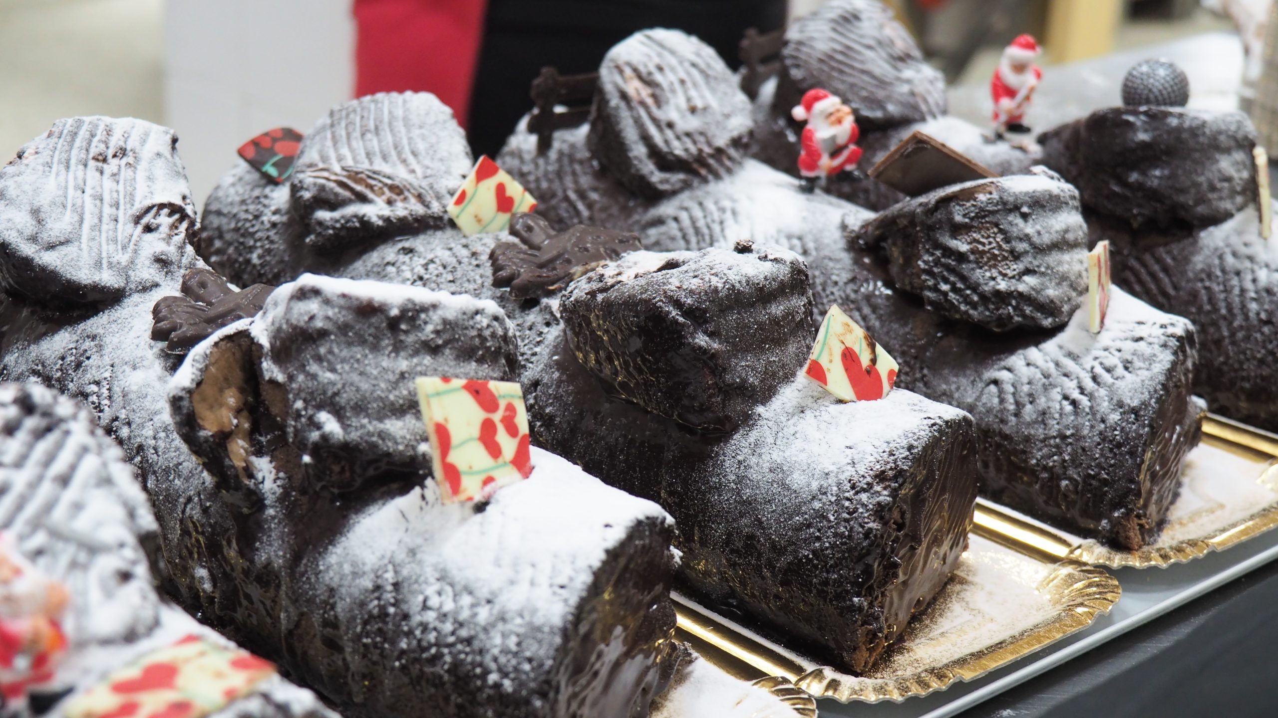 El sabor único del tronco de Navidad de Horno Ismael - Tu pastelería de confianza en Zaragoza