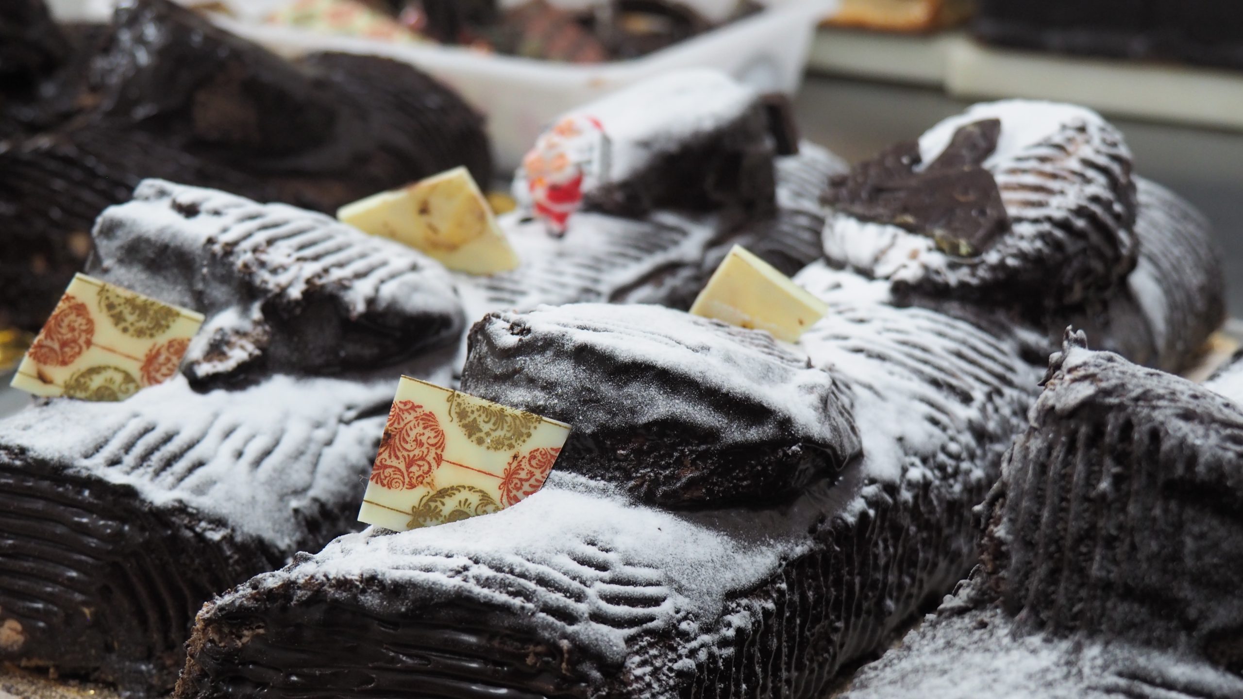 El sabor único del tronco de Navidad de Horno Ismael - Tu pastelería de confianza en Zaragoza